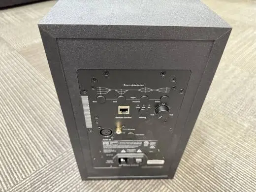 ADAM AD-A7V Studio Monitor 2